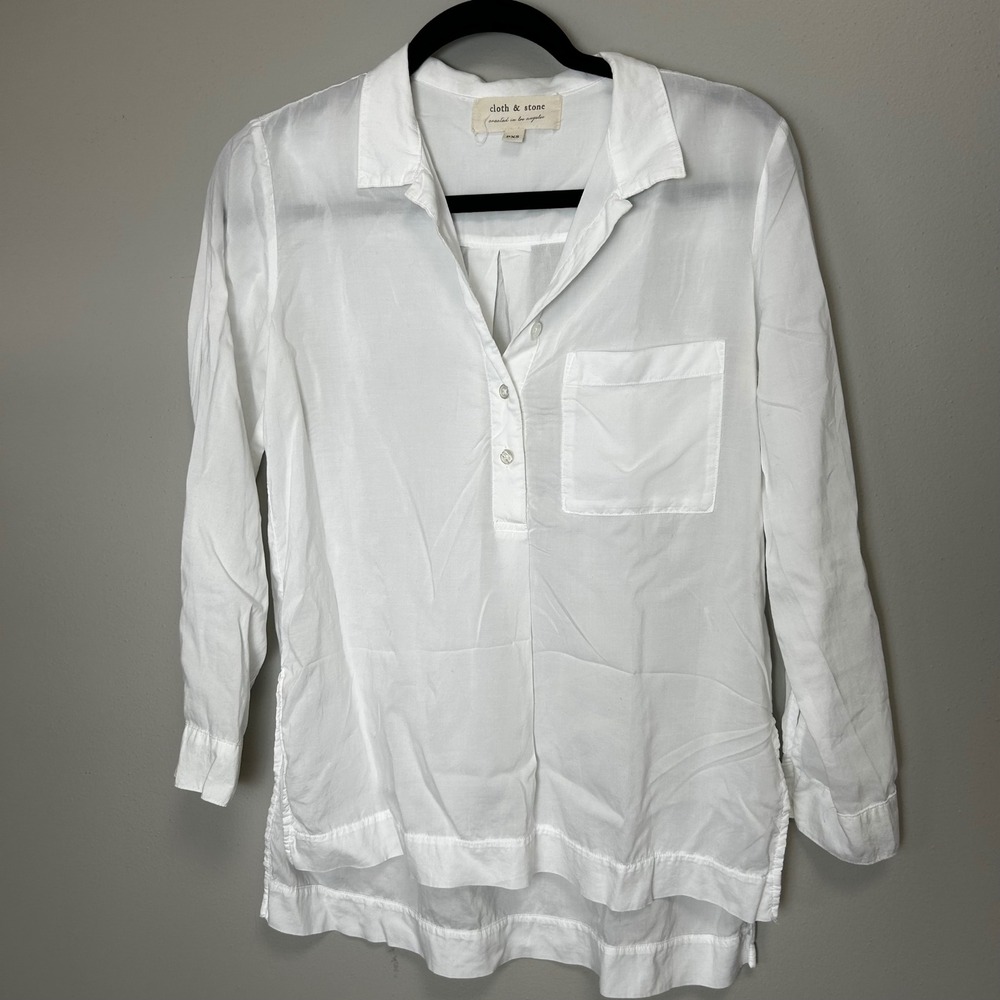 Cloth & Stone petite XS White long sleeve 3 quarter sleeve collared white blousw
